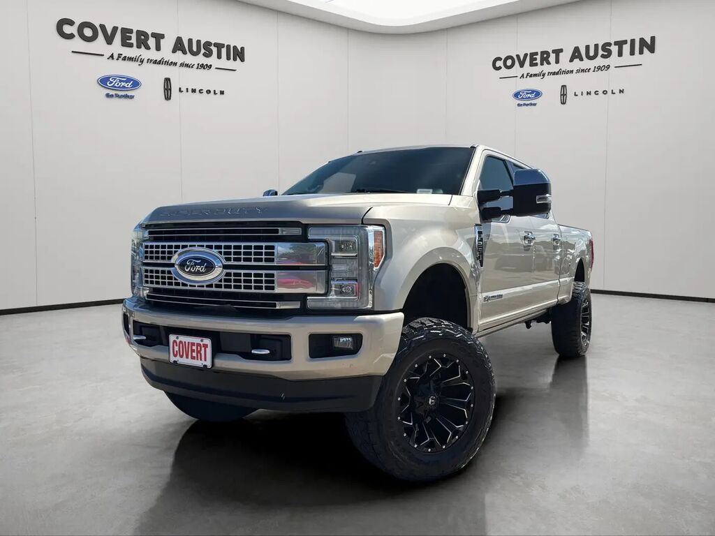 2017 Ford F-250 Super Duty Platinum — photo 1 of 26