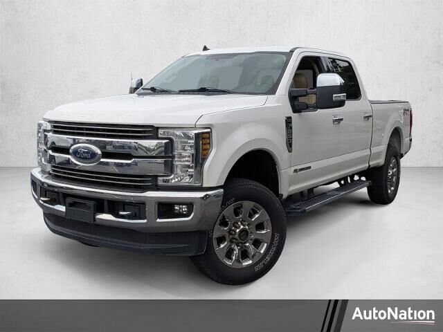 2019 Ford F-250 Super Duty Lariat — photo 1 of 52