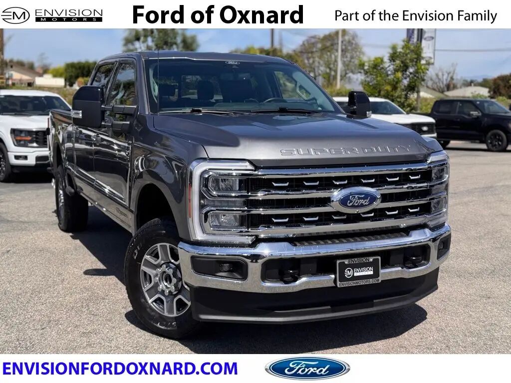 2024 Ford F-250 Super Duty Lariat — photo 1 of 13