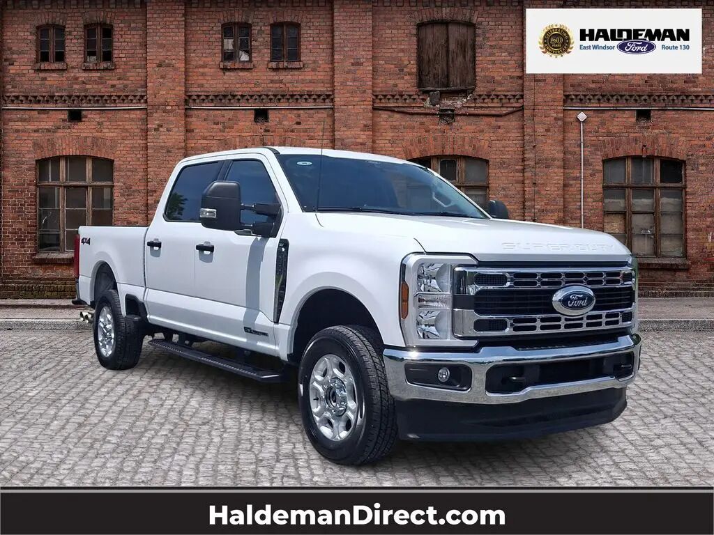 2025 Ford F-250 Super Duty XLT — photo 1 of 15