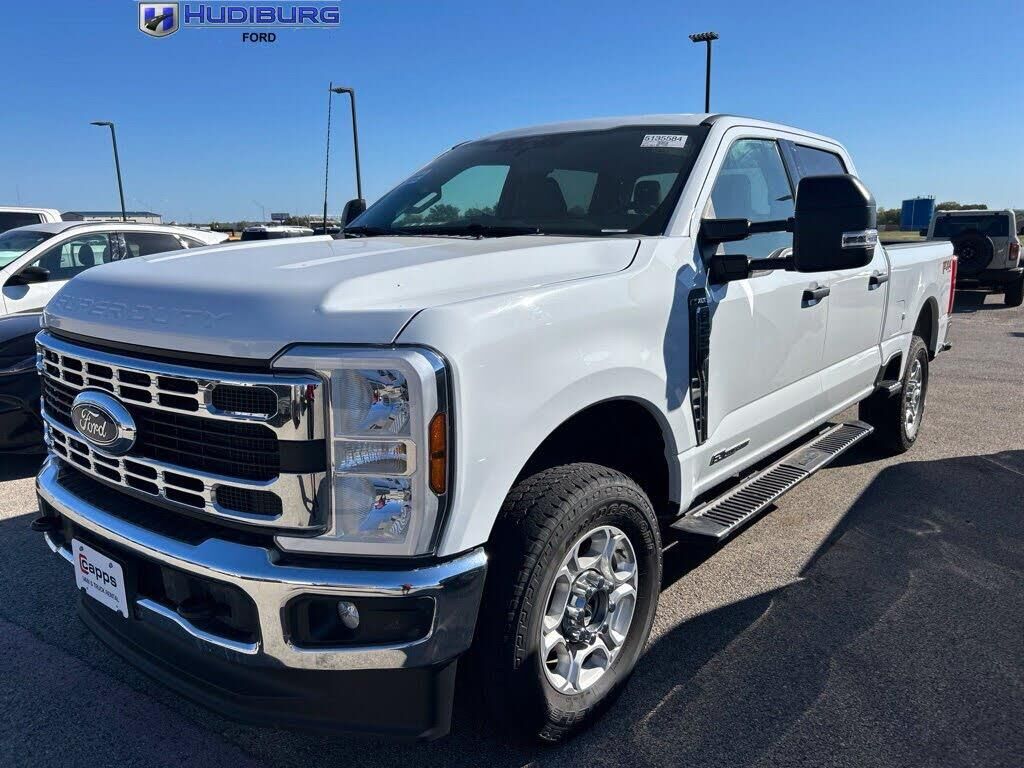 2025 Ford F-250 Super Duty XLT — photo 1 of 1