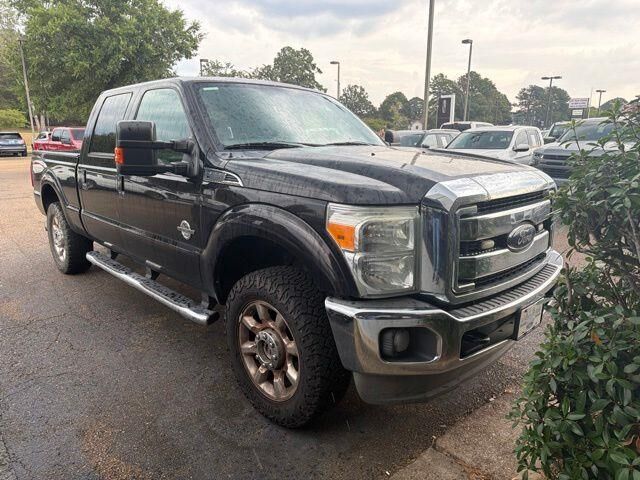 2014 Ford F-250 Super Duty Lariat — photo 1 of 13