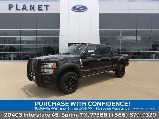 2017 Ford F-250 Super Duty Platinum — photo 1 of 26