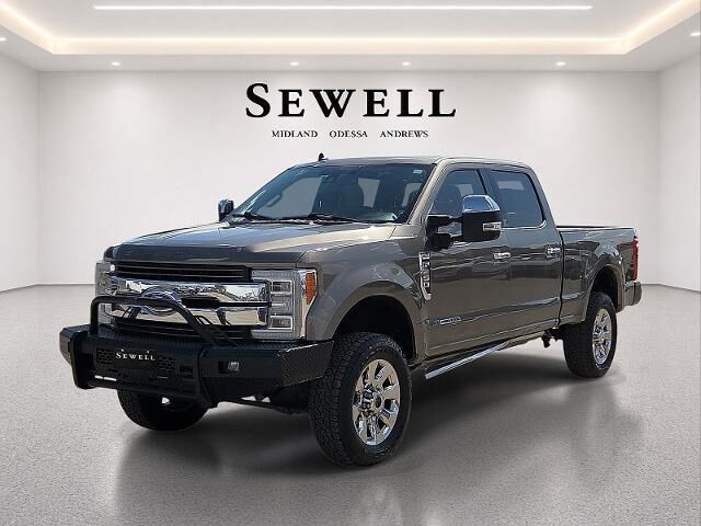 2019 Ford F-250 Super Duty King Ranch — photo 1 of 26