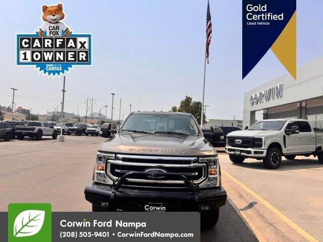 2022 Ford F-250 Super Duty Lariat — photo 1 of 33