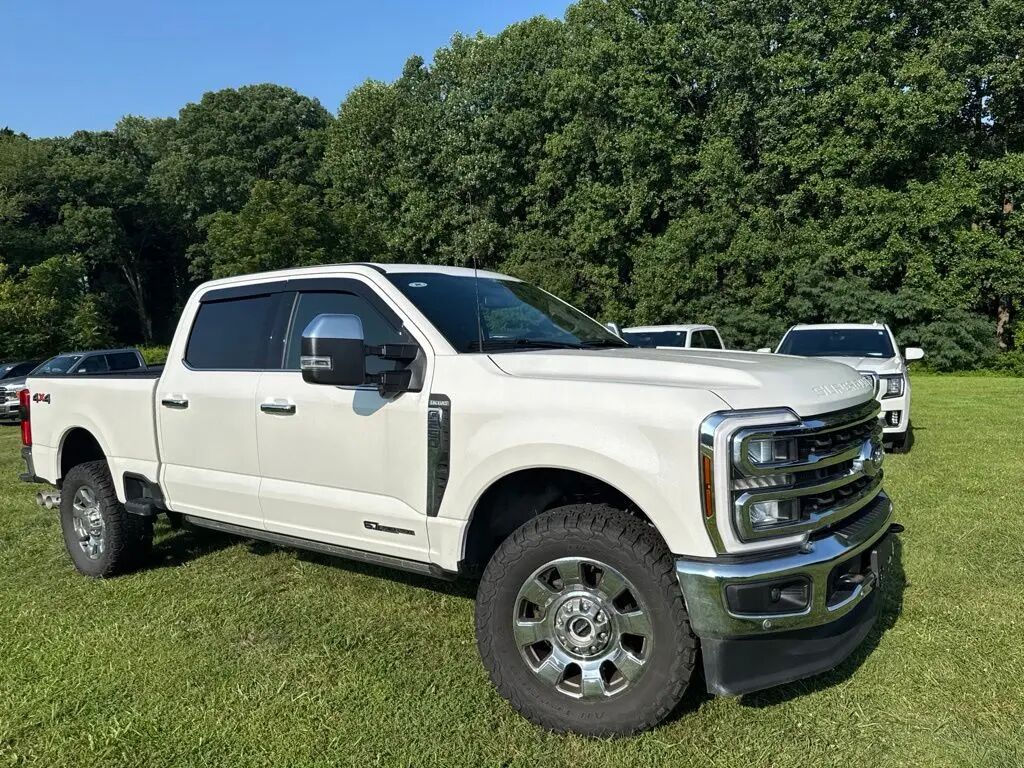 2025 Ford F-250 Super Duty King Ranch — photo 1 of 6
