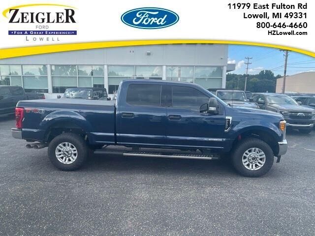2017 Ford F-250 Super Duty XLT — photo 1 of 13