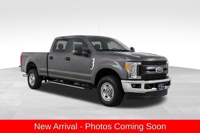 2017 Ford F-250 Super Duty XLT — photo 1 of 27