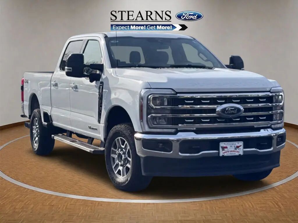2024 Ford F-250 Super Duty Lariat — photo 1 of 13