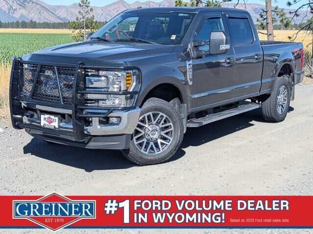 2018 Ford F-250 Super Duty Lariat — photo 1 of 26
