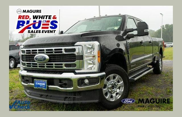 2023 Ford F-250 Super Duty XLT — photo 1 of 5