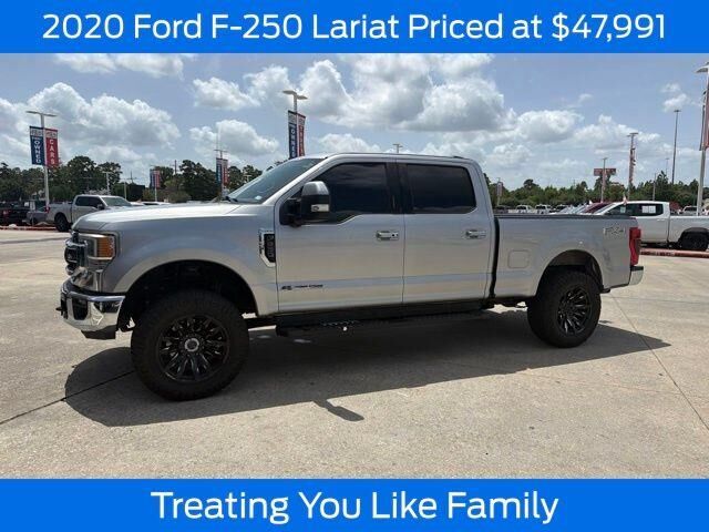 2020 Ford F-250 Super Duty Lariat — photo 1 of 10