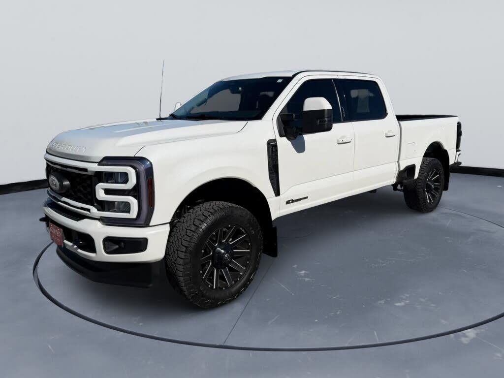 2023 Ford F-250 Super Duty Lariat — photo 1 of 1