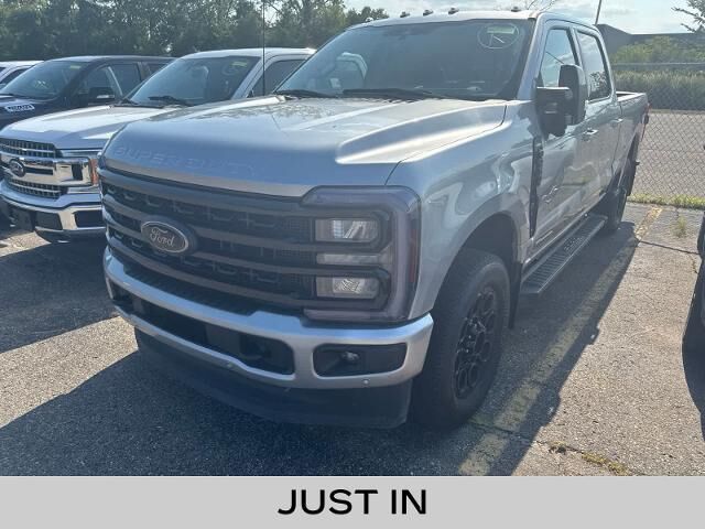 2023 Ford F-250 Super Duty Lariat — photo 1 of 26