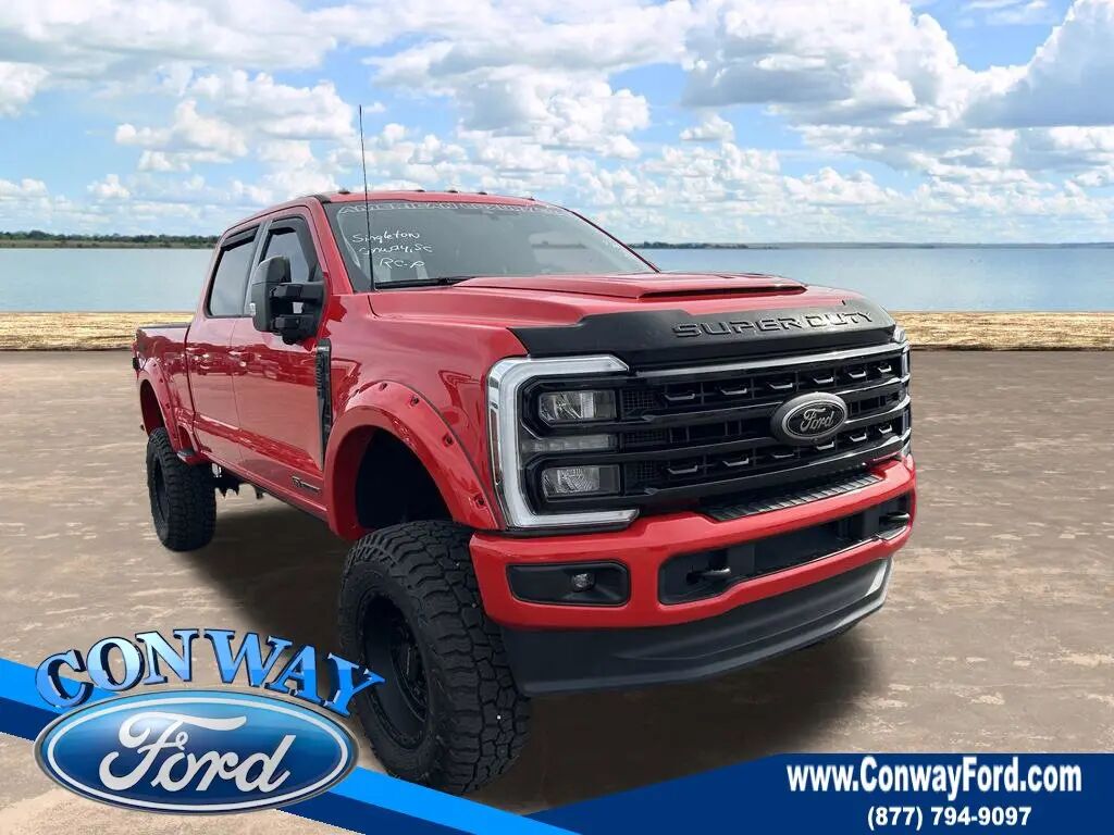2024 Ford F-250 Super Duty Lariat — photo 1 of 10