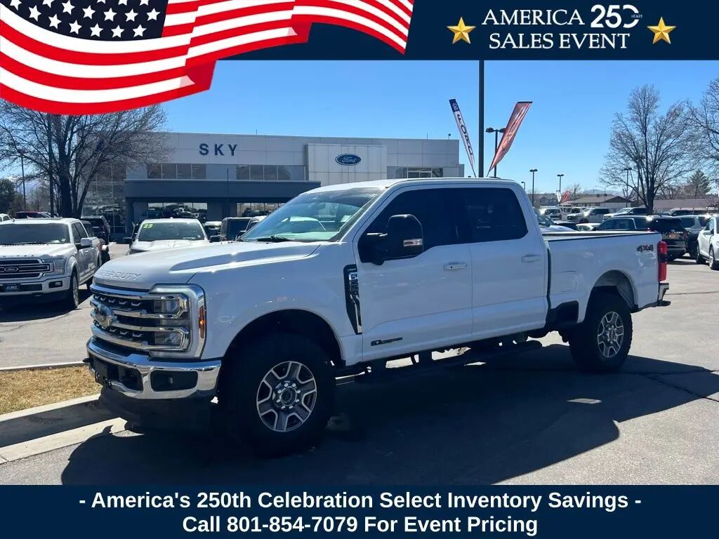 2024 Ford F-250 Super Duty Lariat — photo 1 of 8
