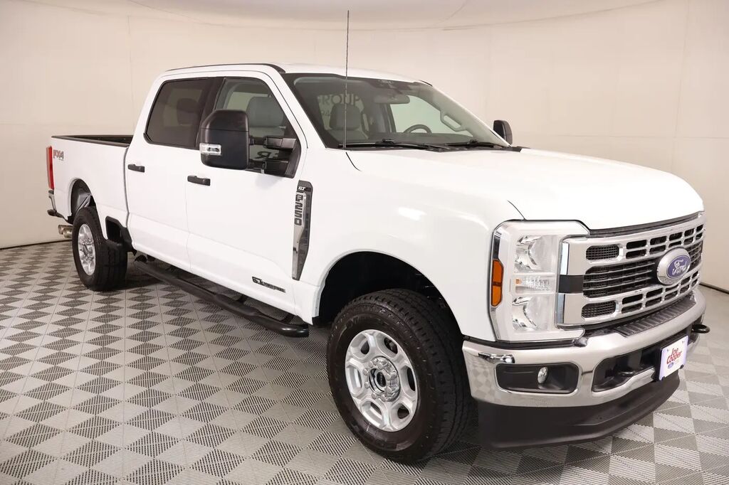 2025 Ford F-250 Super Duty XLT — photo 1 of 13