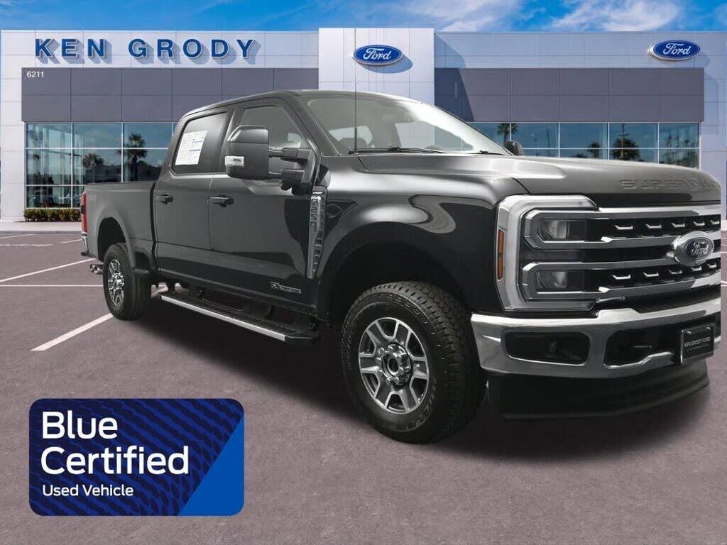 2025 Ford F-250 Super Duty Lariat — photo 1 of 1