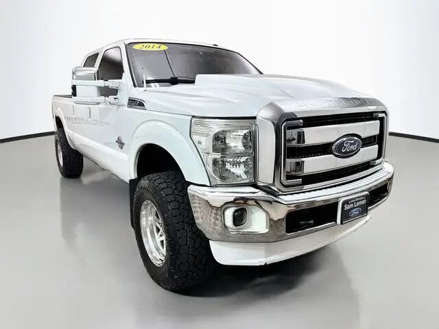 2014 Ford F-250 Super Duty Lariat — photo 1 of 52