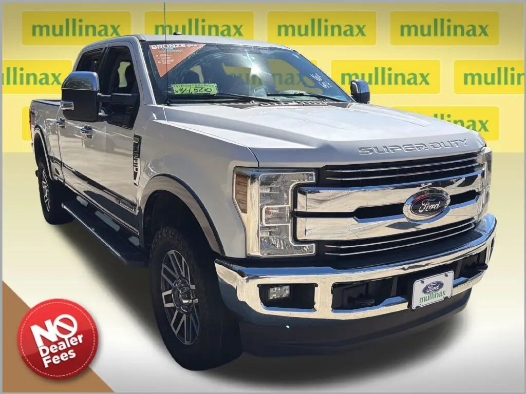 2018 Ford F-250 Super Duty Lariat — photo 1 of 13