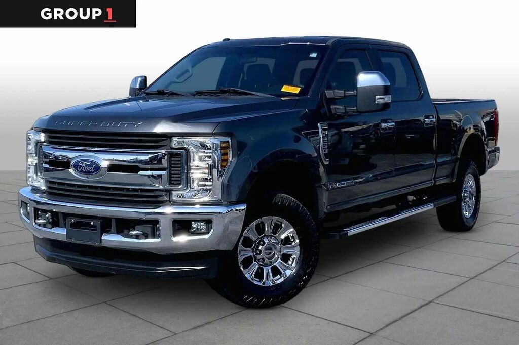 2018 Ford F-250 Super Duty Limited — photo 1 of 13