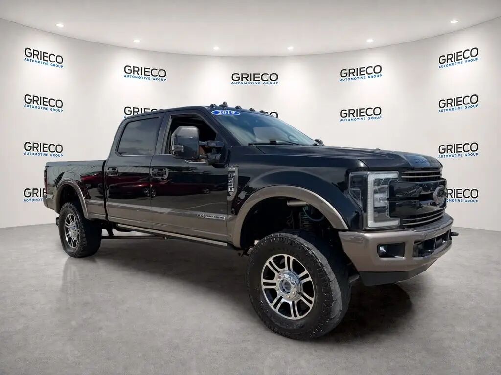 2019 Ford F-250 Super Duty King Ranch — photo 1 of 13