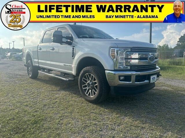 2019 Ford F-250 Super Duty Lariat — photo 1 of 9