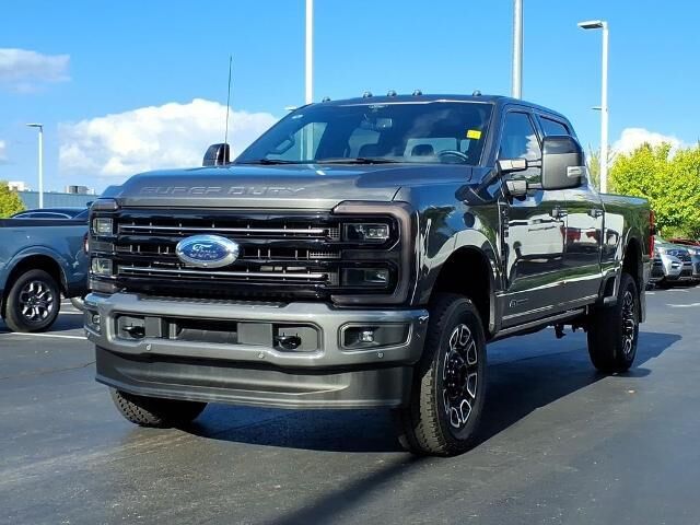 2025 Ford F-250 Super Duty Platinum — photo 1 of 26