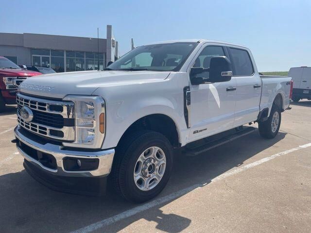 2026 Ford F-250 Super Duty XLT — photo 1 of 39