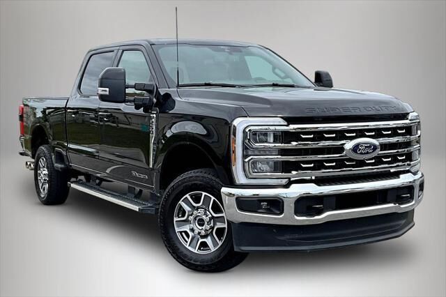 2026 Ford F-250 Super Duty Lariat — photo 1 of 13