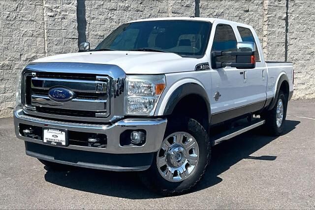 2016 Ford F-250 Super Duty Lariat — photo 1 of 13