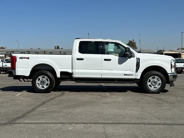 2025 Ford F-250 Super Duty Platinum