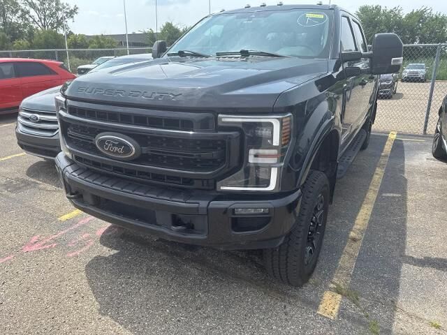 2020 Ford F-350 Super Duty Lariat — photo 1 of 26