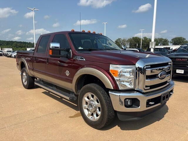 2011 Ford F-350 Super Duty Lariat — photo 1 of 26