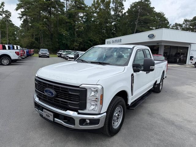 2026 Ford F-250 Super Duty XL — photo 1 of 13