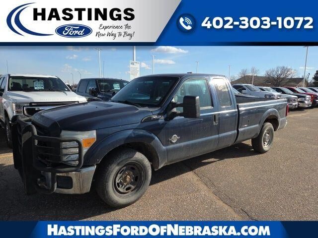 2015 Ford F-250 Super Duty Lariat — photo 1 of 18