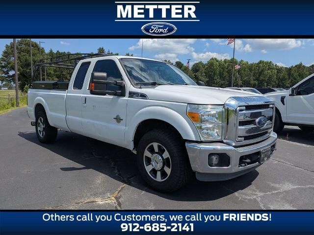 2016 Ford F-250 Super Duty Lariat — photo 1 of 26