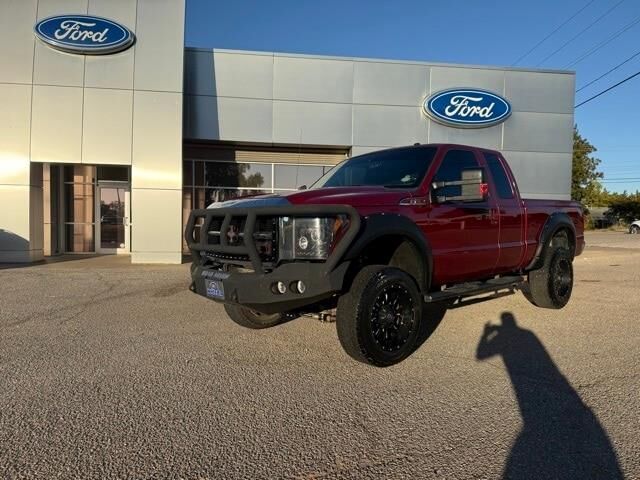 2014 Ford F-250 Super Duty Lariat — photo 1 of 26