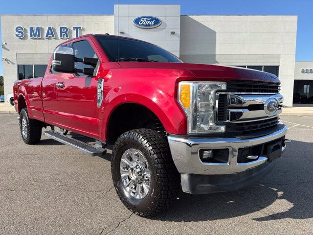 2017 Ford Super Duty F-250 SRW XLT