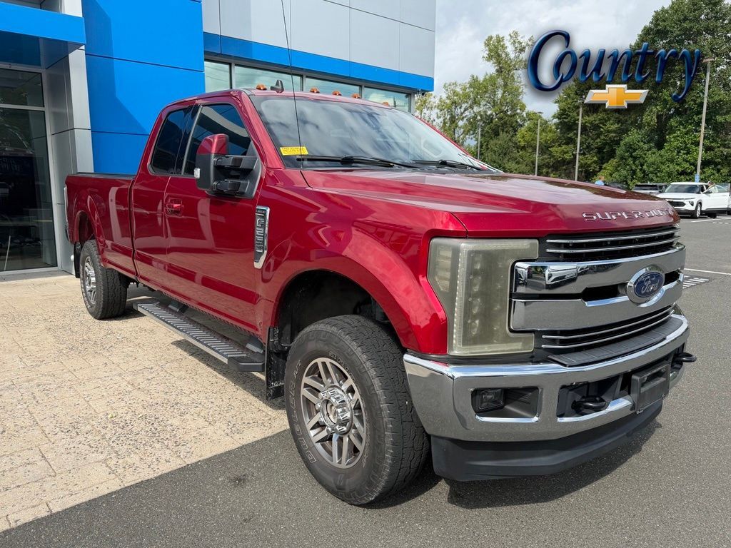 2019 Ford Super Duty F-250 SRW Lariat — photo 1 of 13
