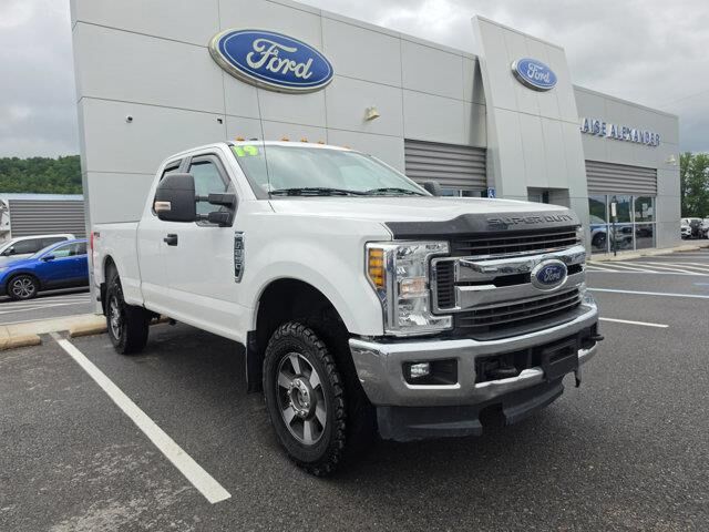 2019 Ford F-250 Super Duty XLT — photo 1 of 26