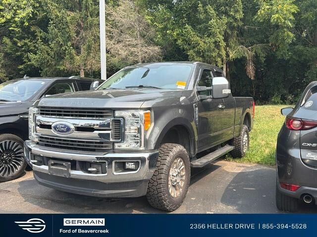 2017 Ford F-250 Super Duty XLT — photo 1 of 11