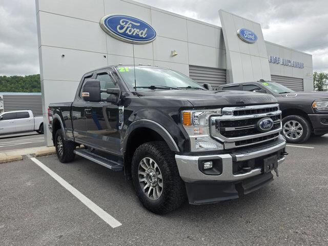 2021 Ford F-250 Super Duty Lariat — photo 1 of 40