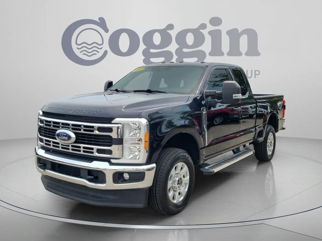 2023 Ford F-250 Super Duty XLT — photo 1 of 13