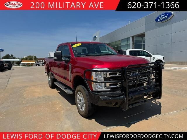 2023 Ford F-250 Super Duty XLT — photo 1 of 13