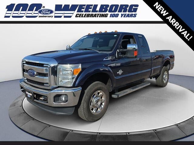 2015 Ford F-250 Super Duty Lariat — photo 1 of 23