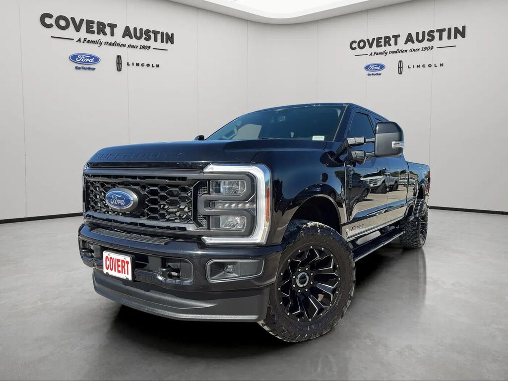 2023 Ford F-250 Super Duty Lariat — photo 1 of 26