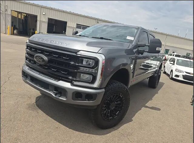 2024 Ford F-250 Super Duty Lariat — photo 1 of 48