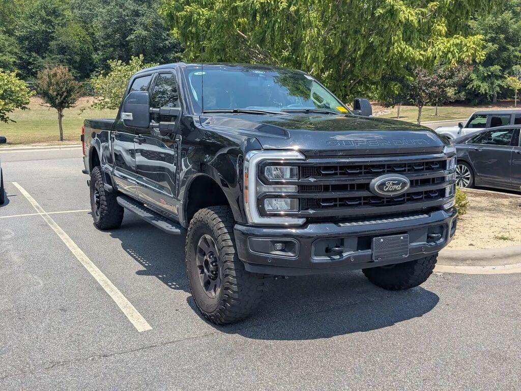 2024 Ford F-250 Super Duty Lariat — photo 1 of 29