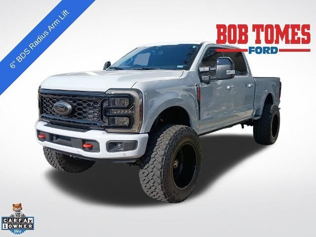 2025 Ford F-250 Super Duty Lariat — photo 1 of 26